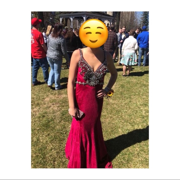 Formal Dress - Picture 2 of 3